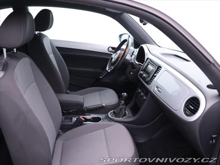 Volkswagen Beetle 1,2 TSI 77kW Design Serv. 2012