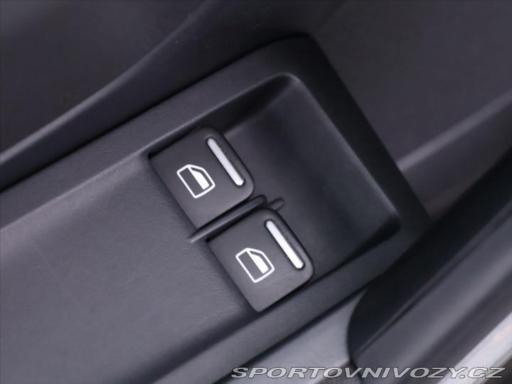 Volkswagen Beetle 1,2 TSI 77kW Design Serv. 2012