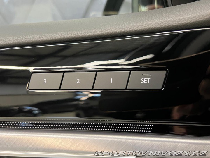 Volkswagen Ostatní modely Touareg 3,0 TDI 210 KW 4MOTION EL 2021