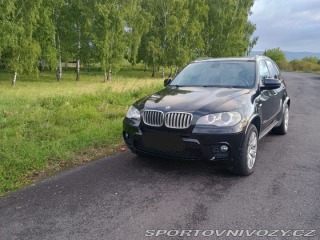 BMW X5 40d s vadným motorem 1800