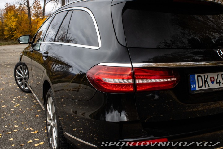 Mercedes-Benz E Kombi  400 4MATIC A/T 2017