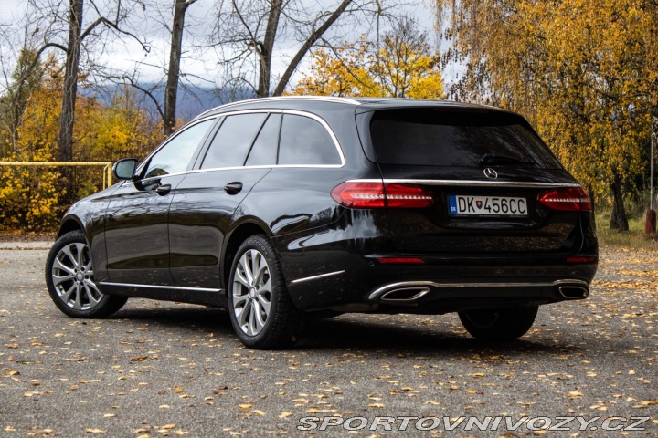 Mercedes-Benz E Kombi  400 4MATIC A/T 2017