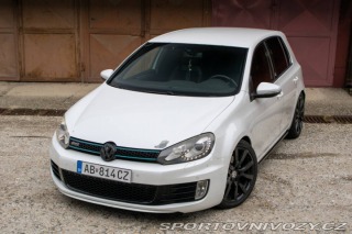 Volkswagen Golf GTI 2.0 TSi 155 kW Adida 2011