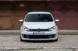 Volkswagen Golf GTI 2.0 TSi 155 kW Adida 2011