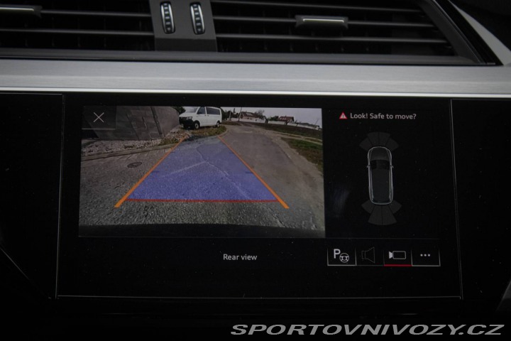 Audi Ostatní modely E-tron 55 quattro S line / AJ N 2021