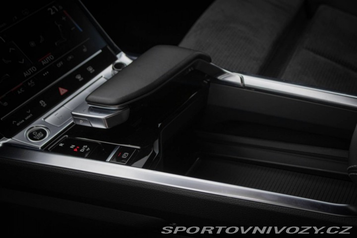 Audi Ostatní modely E-tron 55 quattro S line / AJ N 2021