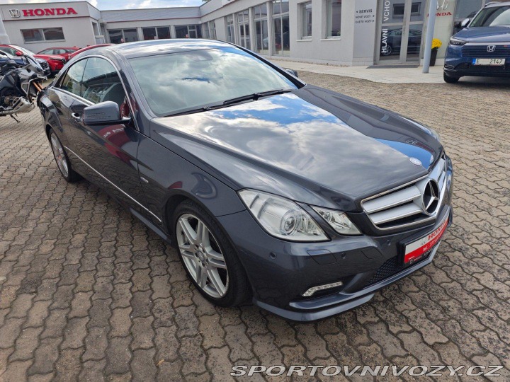 Mercedes-Benz E E 350CDi Coupe Elegance A 2011