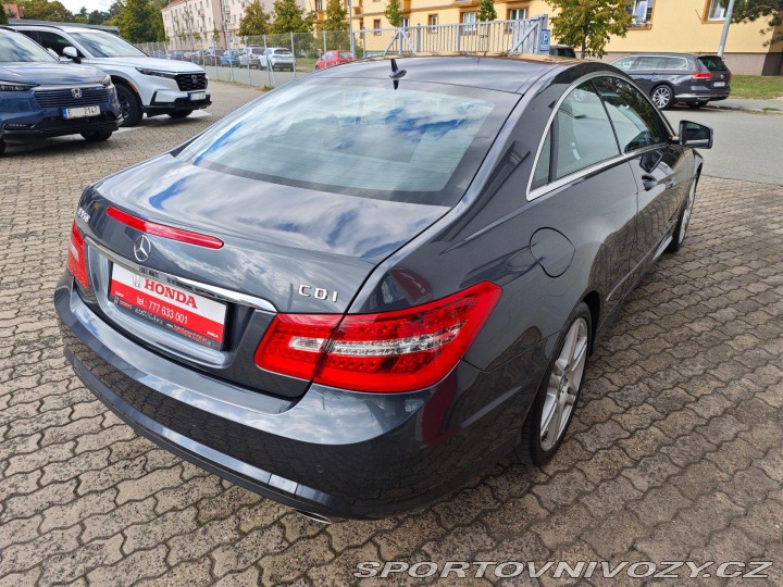 Mercedes-Benz E E 350CDi Coupe Elegance A 2011