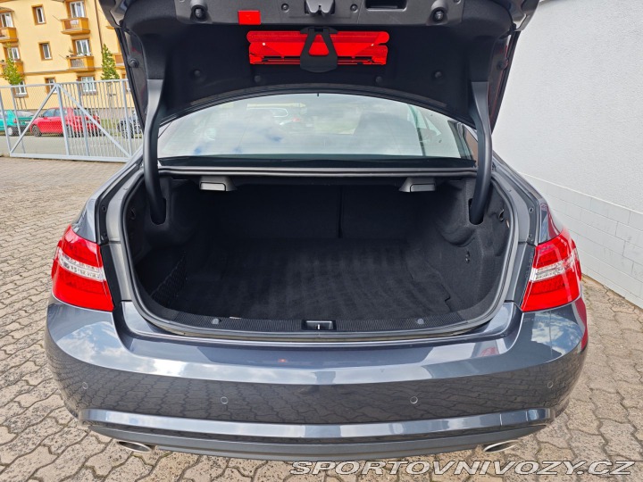 Mercedes-Benz E E 350CDi Coupe Elegance A 2011