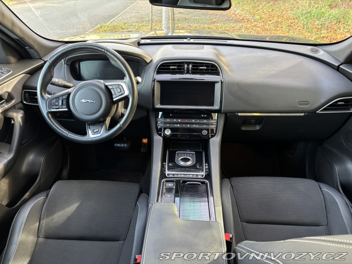 Jaguar F-Pace 3.0 250 kW AWD R-SPORT Au 2016
