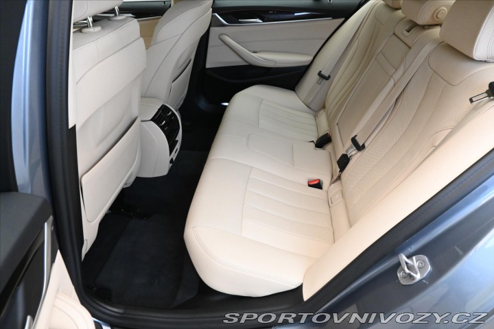BMW 5 3,0 530d 210 kW X-Drive A 2021