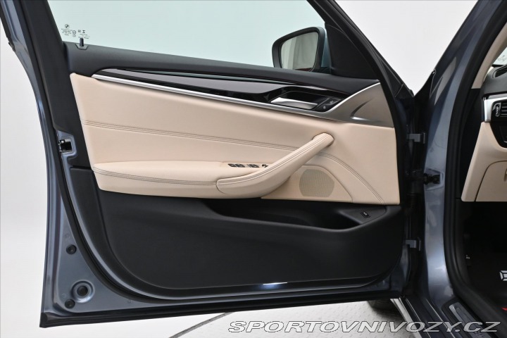 BMW 5 3,0 530d 210 kW X-Drive A 2021