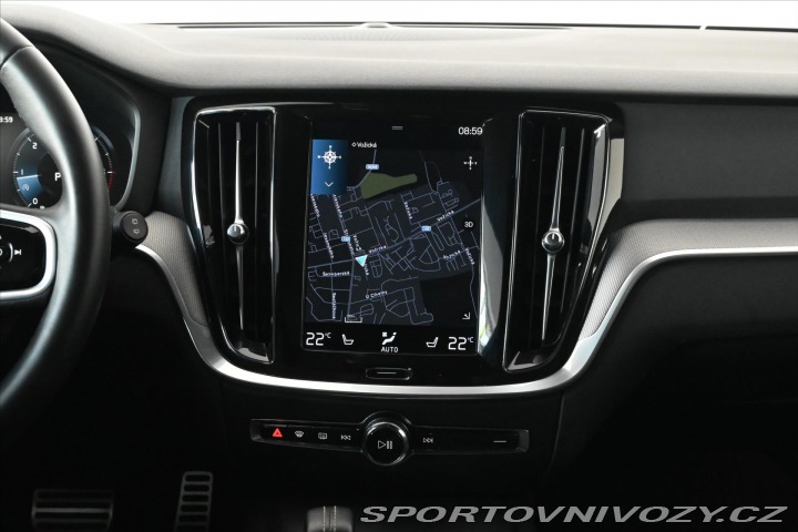 Volvo V60 2,0 B4 162 kW AT8 R-Desig 2022