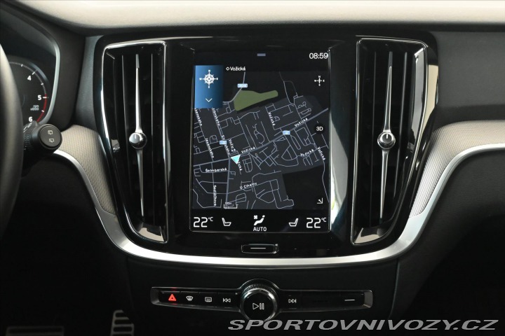 Volvo V60 2,0 B4 162 kW AT8 R-Desig 2022