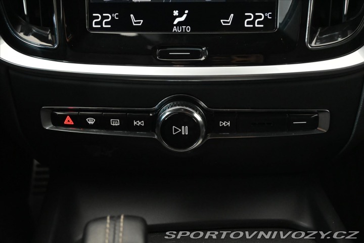 Volvo V60 2,0 B4 162 kW AT8 R-Desig 2022