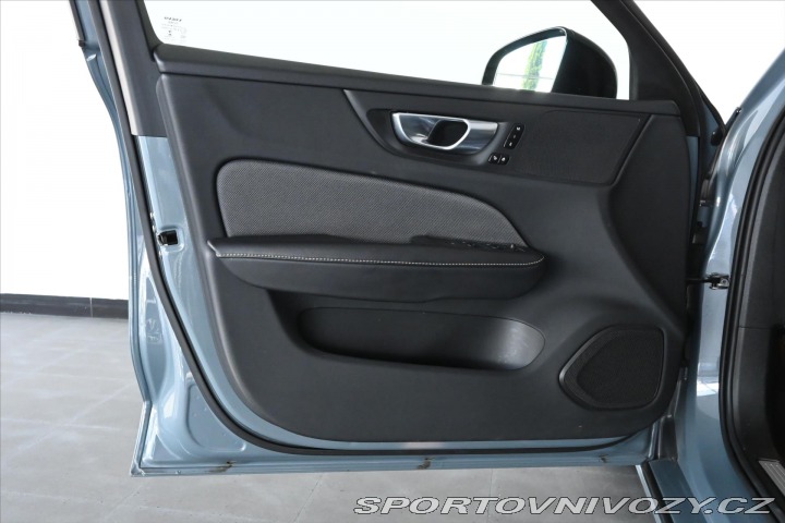 Volvo V60 2,0 B4 162 kW AT8 R-Desig 2022