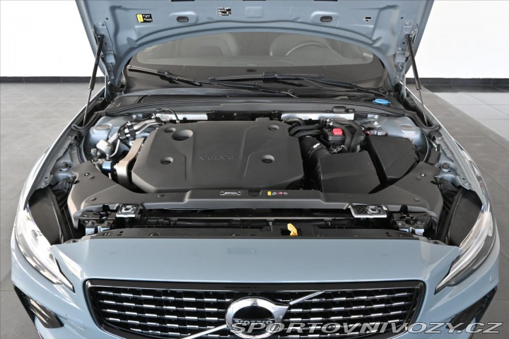 Volvo V60 2,0 B4 162 kW AT8 R-Desig 2022