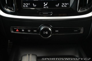 Volvo V60 2,0 B4 162 kW AT8 R-Desig 2022