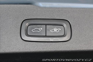 Volvo V60 2,0 B4 162 kW AT8 R-Desig 2022