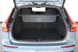 Volvo V60 2,0 B4 162 kW AT8 R-Desig 2022