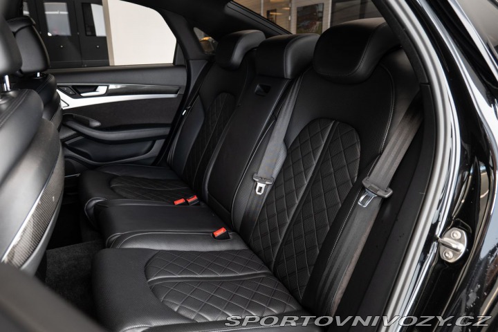 Audi S8  2016