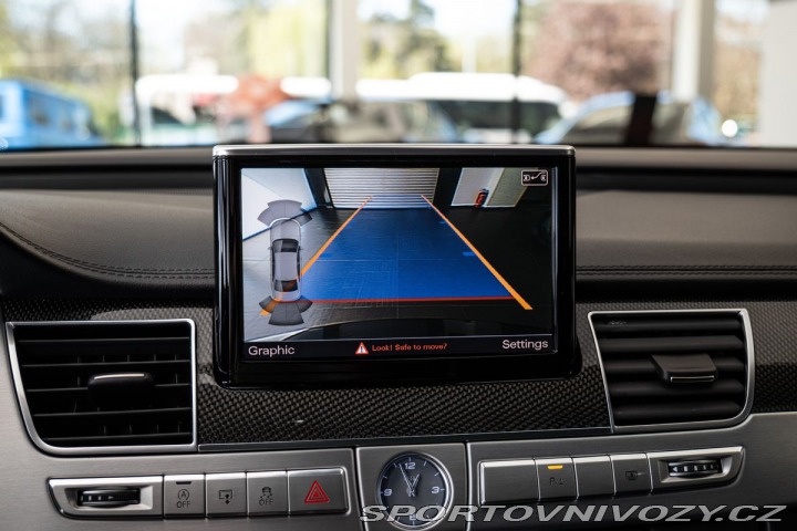 Audi S8  2016