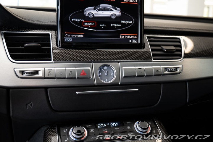 Audi S8  2016