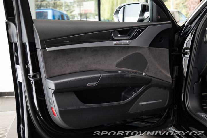 Audi S8  2016