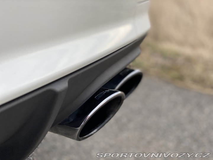 Mercedes-Benz C C63 AMG W204 odpočet DPH 2008