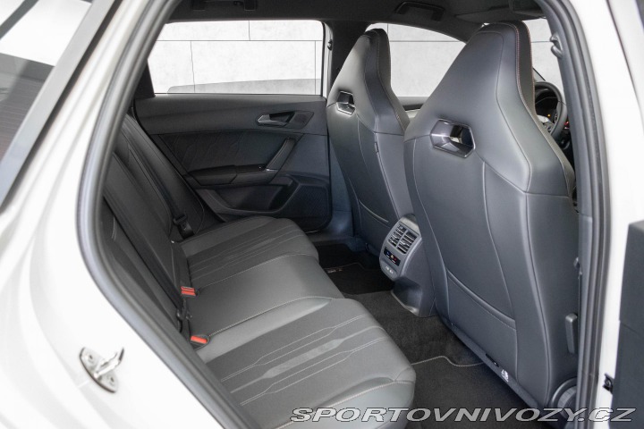 Cupra Leon TSI 228 VZ 4x4 ZÁRUKA 5le 2024