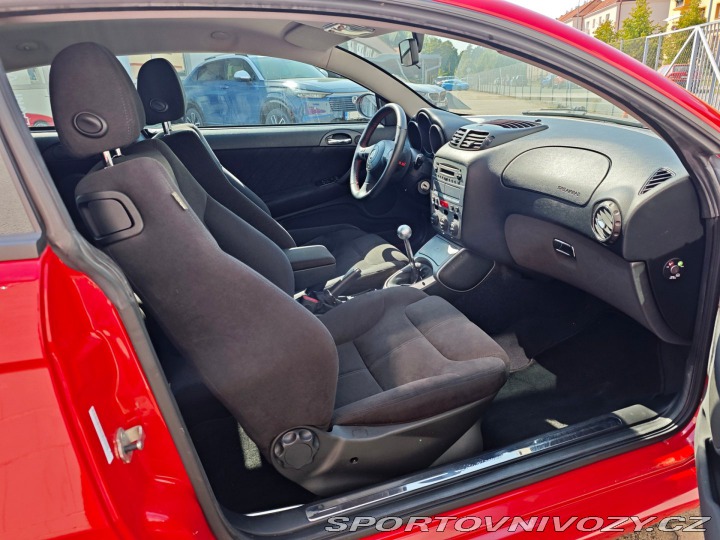 Alfa Romeo GT 1.8 16V TwinSpark Rosso 2006