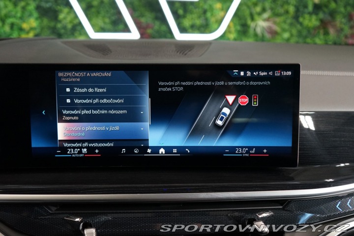 BMW X5 40i*xDRIVE*TAŽ*H/K*HUD* 2023