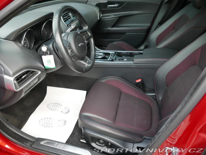 Jaguar XE 2,0 D 180 R-Sport 2016