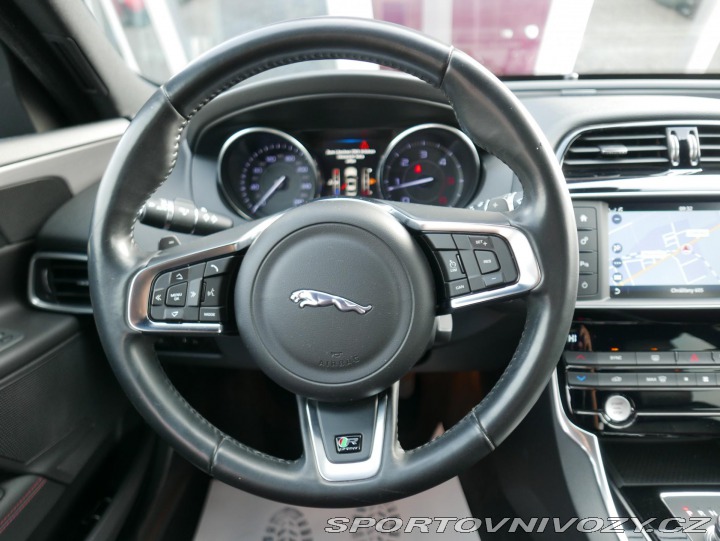 Jaguar XE 2,0 D 180 R-Sport 2016