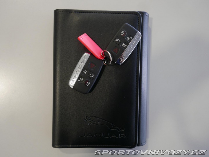 Jaguar XE 2,0 D 180 R-Sport 2016