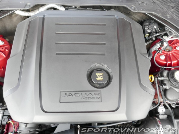 Jaguar XE 2,0 D 180 R-Sport 2016