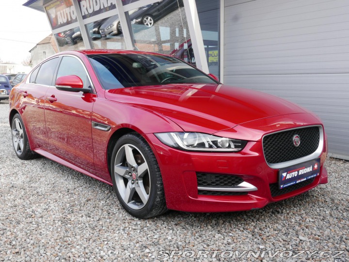 Jaguar XE 2,0 D 180 R-Sport REZERVA 2016