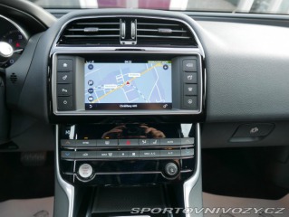 Jaguar XE 2,0 D 180 R-Sport 2016