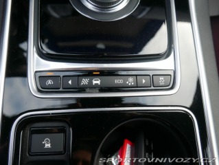 Jaguar XE 2,0 D 180 R-Sport 2016