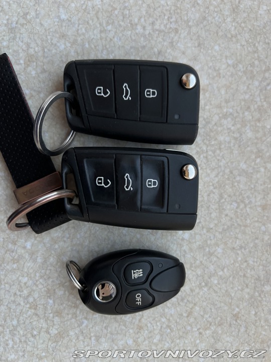 Škoda Octavia RS 3 Challenge 2.0TDI DSG 2015