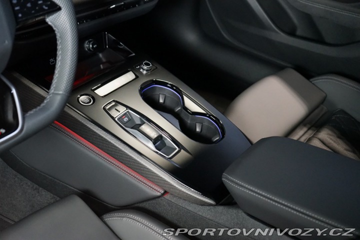 Audi A5 40 TDI*S-LINE*NEZ.TOP*360 2025