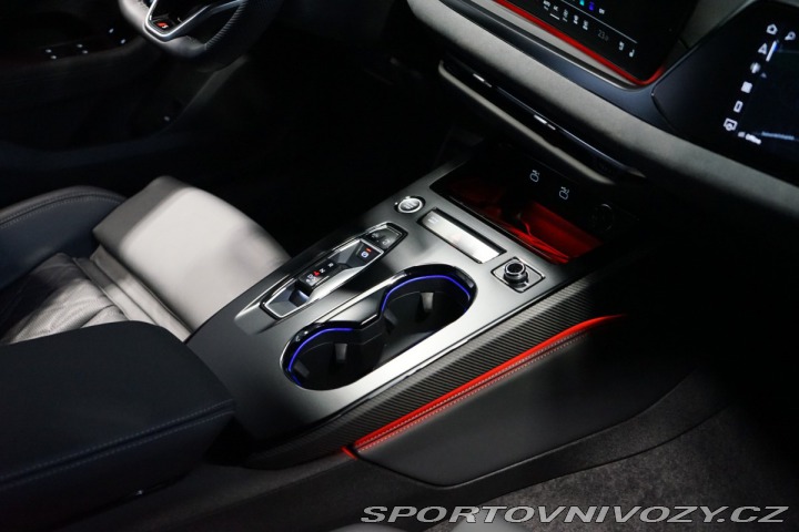 Audi A5 40 TDI*S-LINE*NEZ.TOP*360 2025