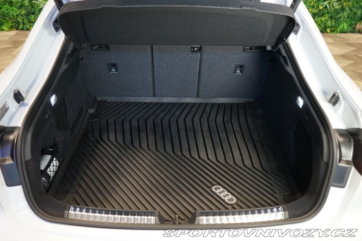 Audi A5 40 TDI*S-LINE*NEZ.TOP*360 2025