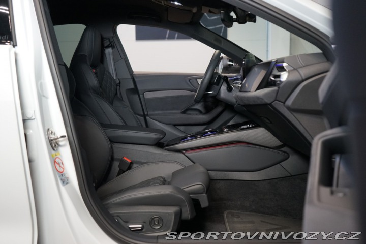 Audi A5 40 TDI*S-LINE*NEZ.TOP*360 2025