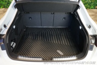 Audi A5 40 TDI*S-LINE*NEZ.TOP*360 2025