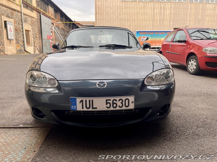 Mazda MX-5  2004