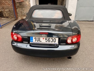 Mazda MX-5  2004