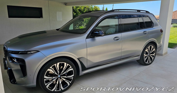 BMW X7 M60i, Individual, DPH 2025