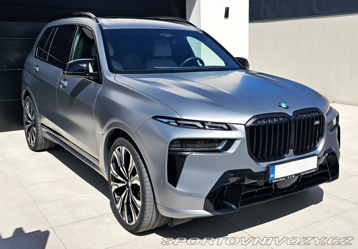 BMW X7 M60i, Individual, DPH 2025