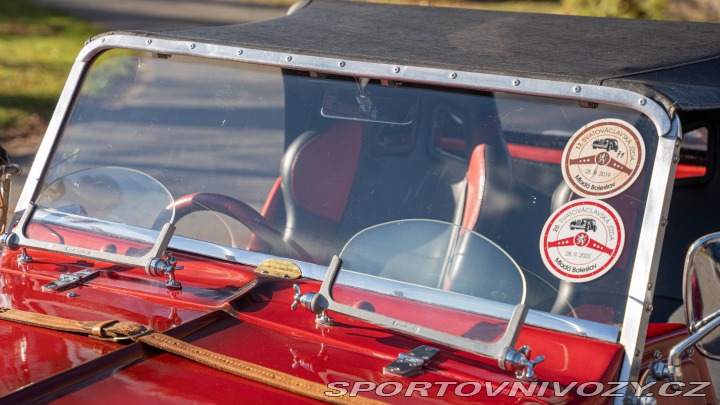 Ostatní značky Ostatní modely Pilgrim Bulldog MG 1973